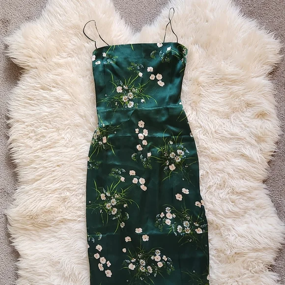 Reformation Frankie silk slip dress-dark green (size 4 remaining) NWOT - Picture 5 of 16